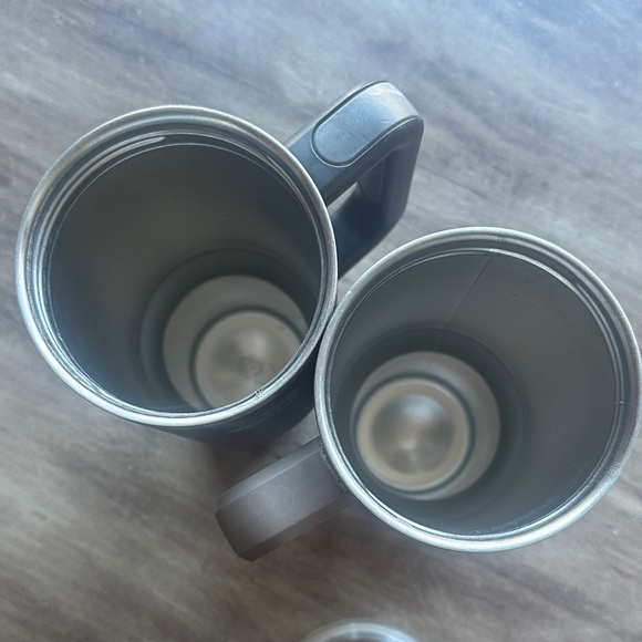 Stanley Matte Black Travel Mug Duo - Picture 7 of 9